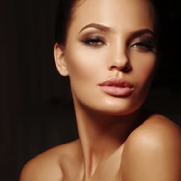 NWOB Aesthetica Sunset Bronzer Siky Powder Mirrored Compact - Picture 12 of 13